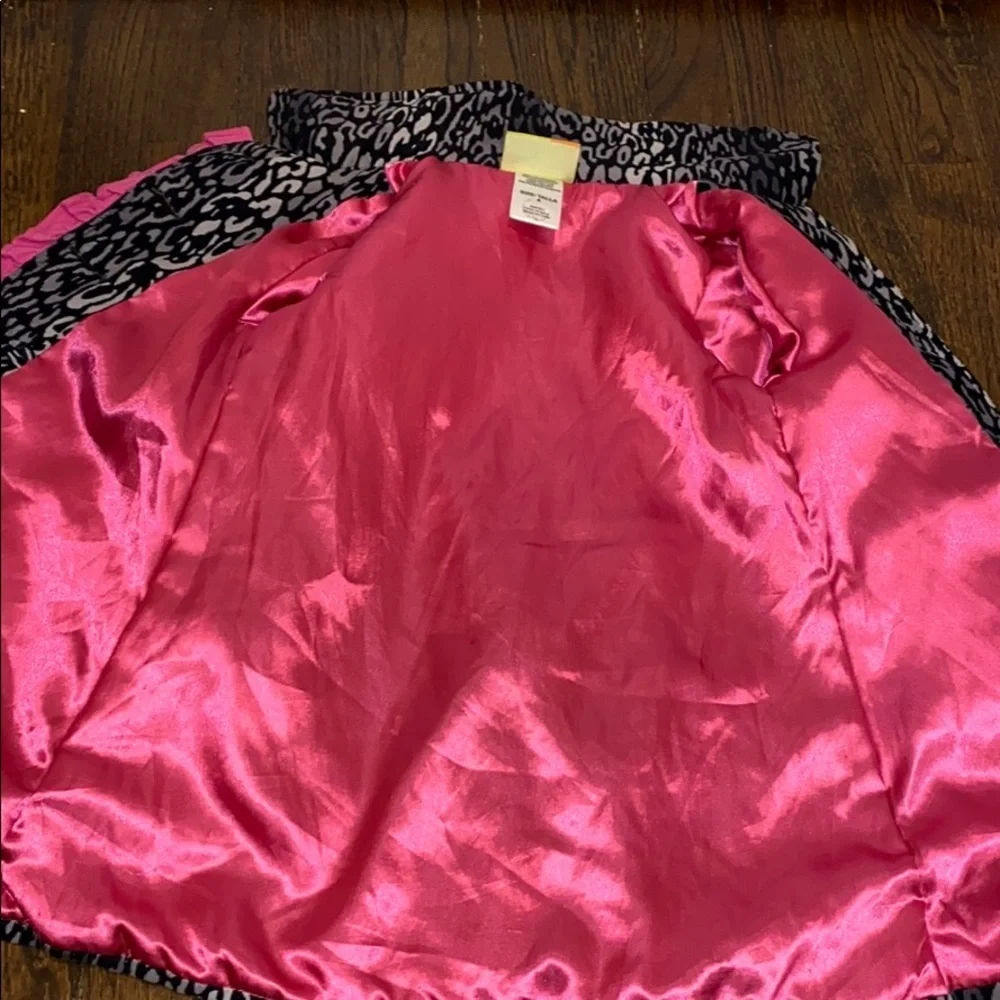 Leopard jacket with pink details. Size 4 toddler